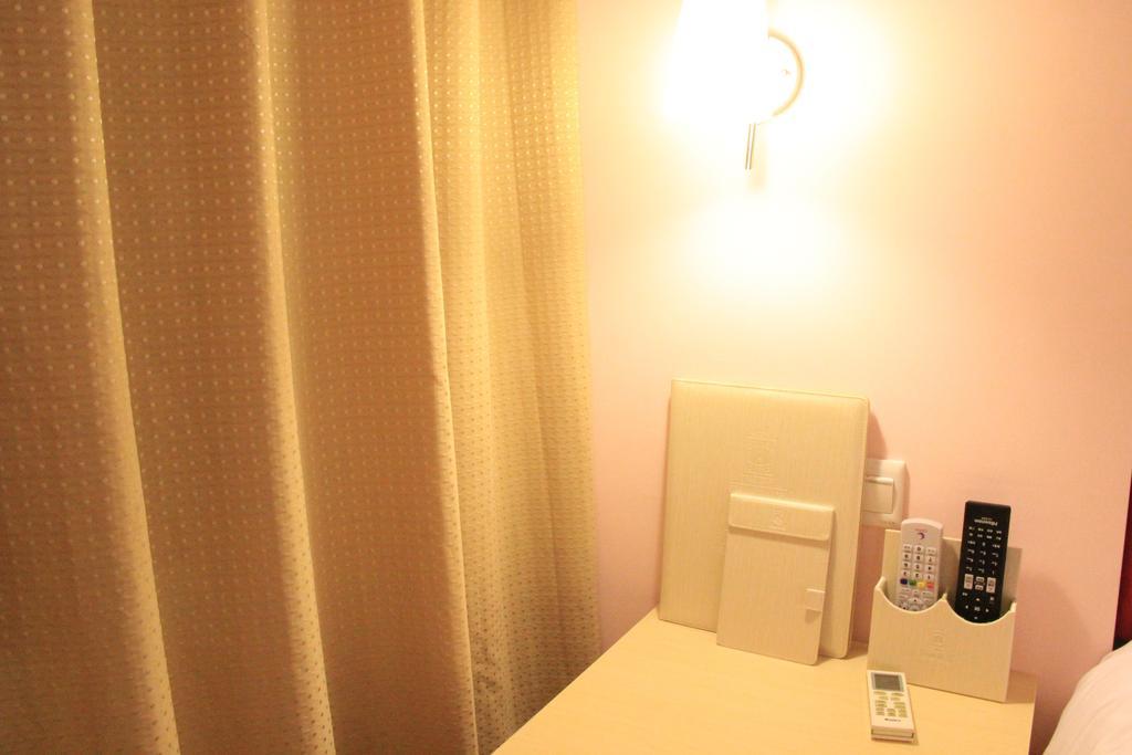 Super 8 Hotel Chengdu Airport Branch 外观 照片